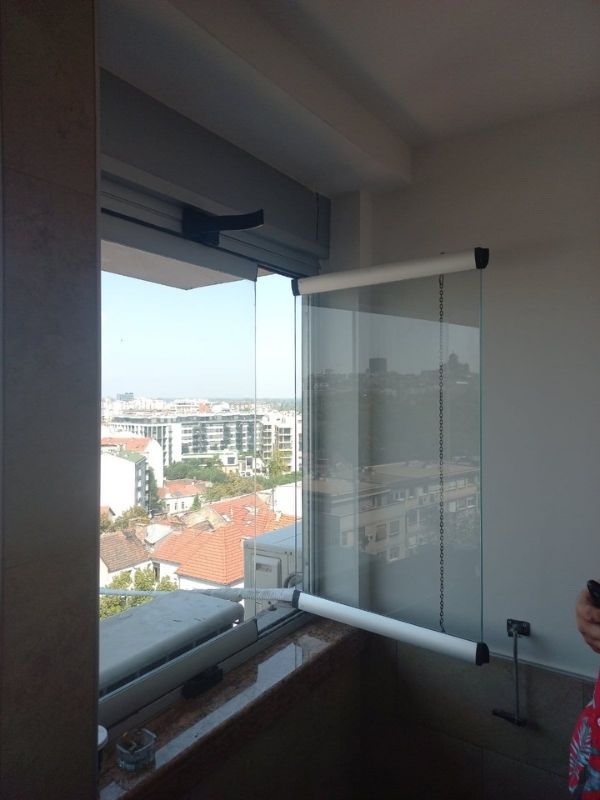 KLIZNI STAKLENI SISTEMI - GALERIJA (uspravno) (3)