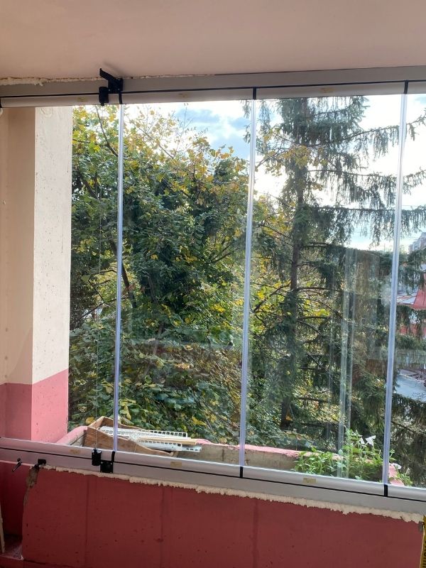 KLIZNI STAKLENI SISTEMI - GALERIJA (uspravno) (8)